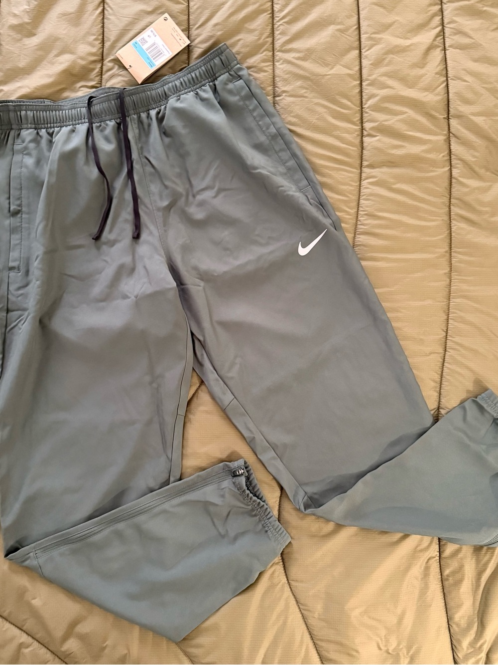 Nike Running Men's Olive Green Athletic Joggers with Reflective Swoosh